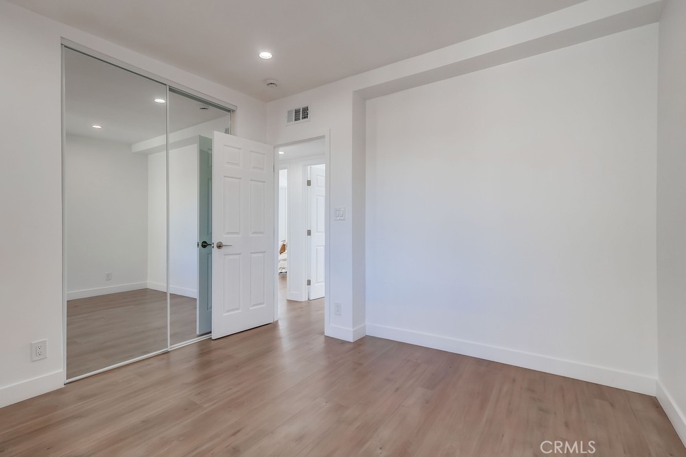 MLS #OC25214031 image #20