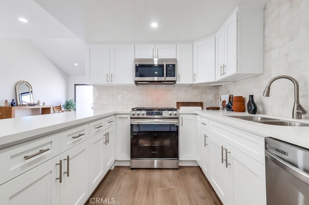 MLS #OC25214031 image #7