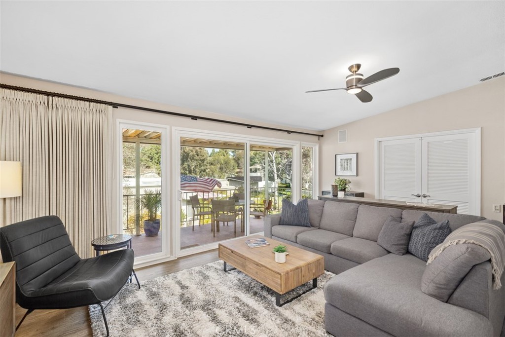 MLS #OC25214230 image #2