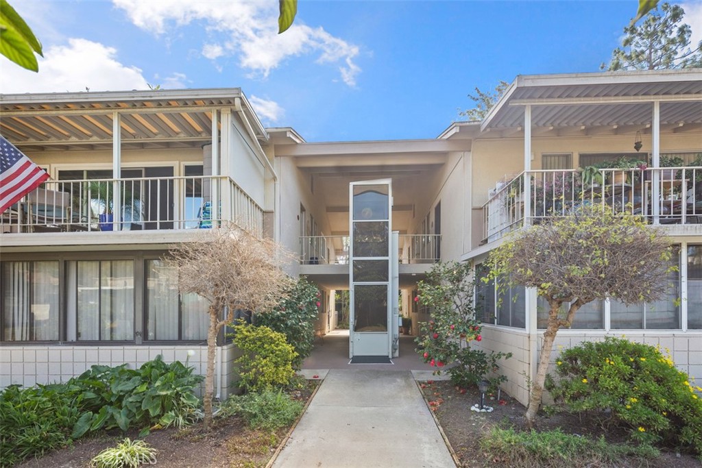 MLS #OC25214230 image #22