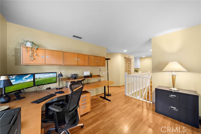 MLS #OC25214266 image #16