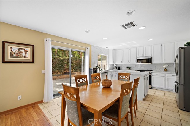 MLS #OC25214266 image #9