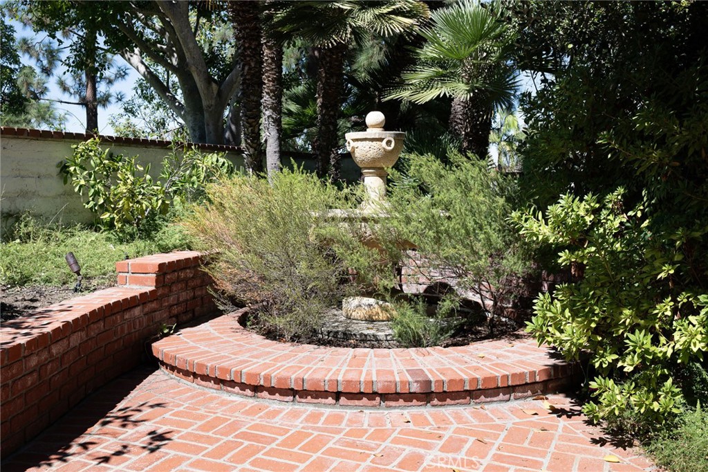 MLS #OC25214394 image #25