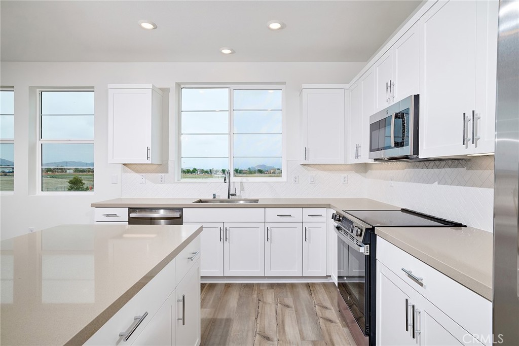 MLS #OC25214473 image #7