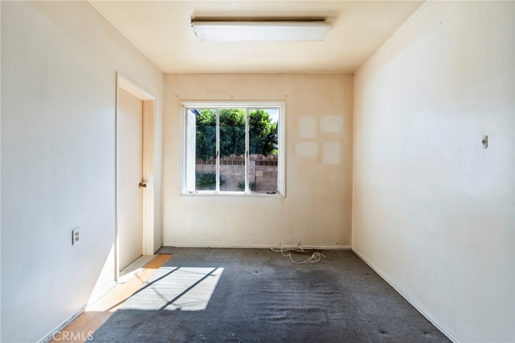 MLS #OC25214485 image #12