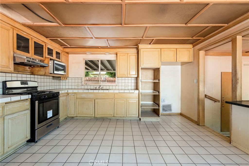 MLS #OC25214485 image #15