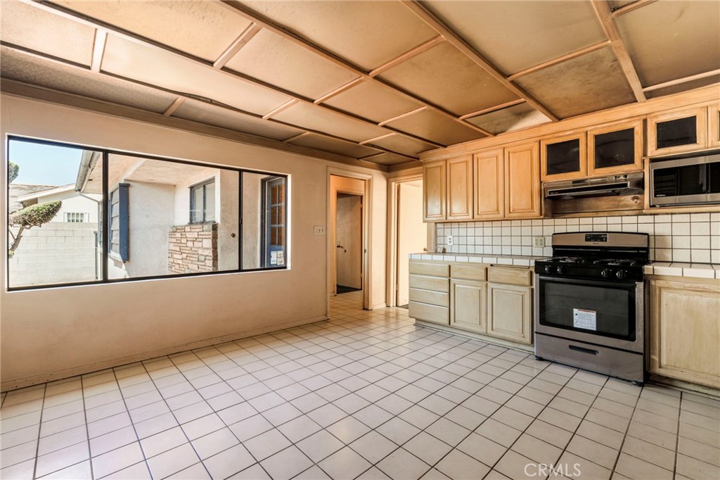 MLS #OC25214485 image #17