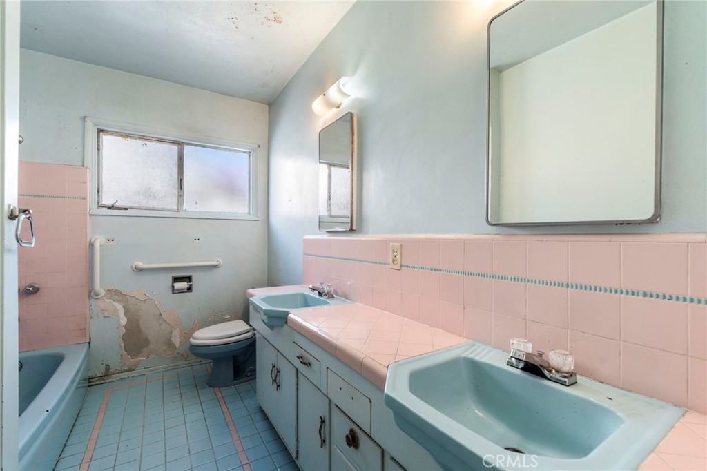 MLS #OC25214485 image #31