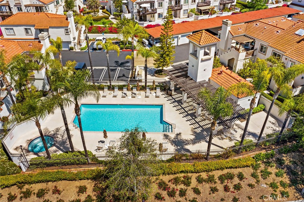 MLS #OC25214546 image #30