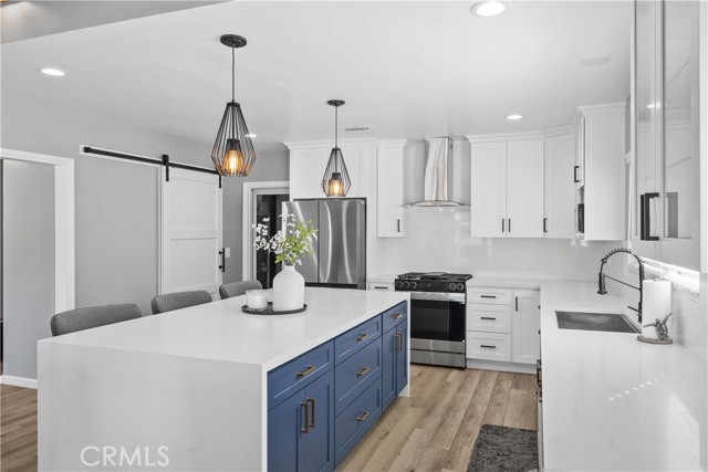 MLS #OC25214639 image #1