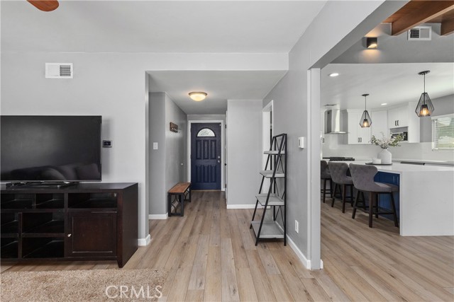 MLS #OC25214639 image #14