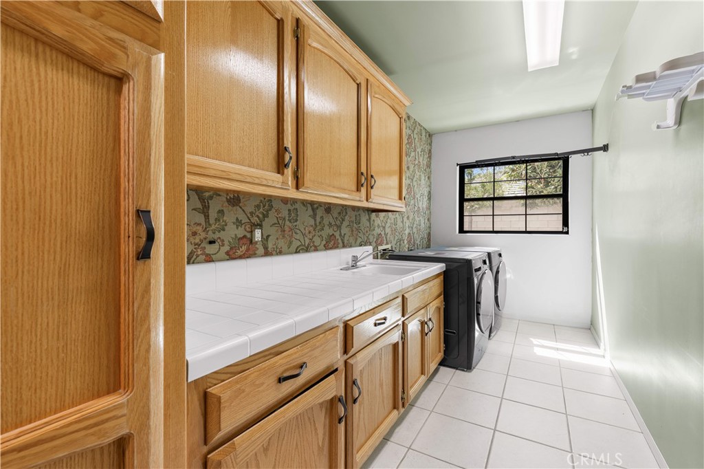 MLS #OC25214722 image #21