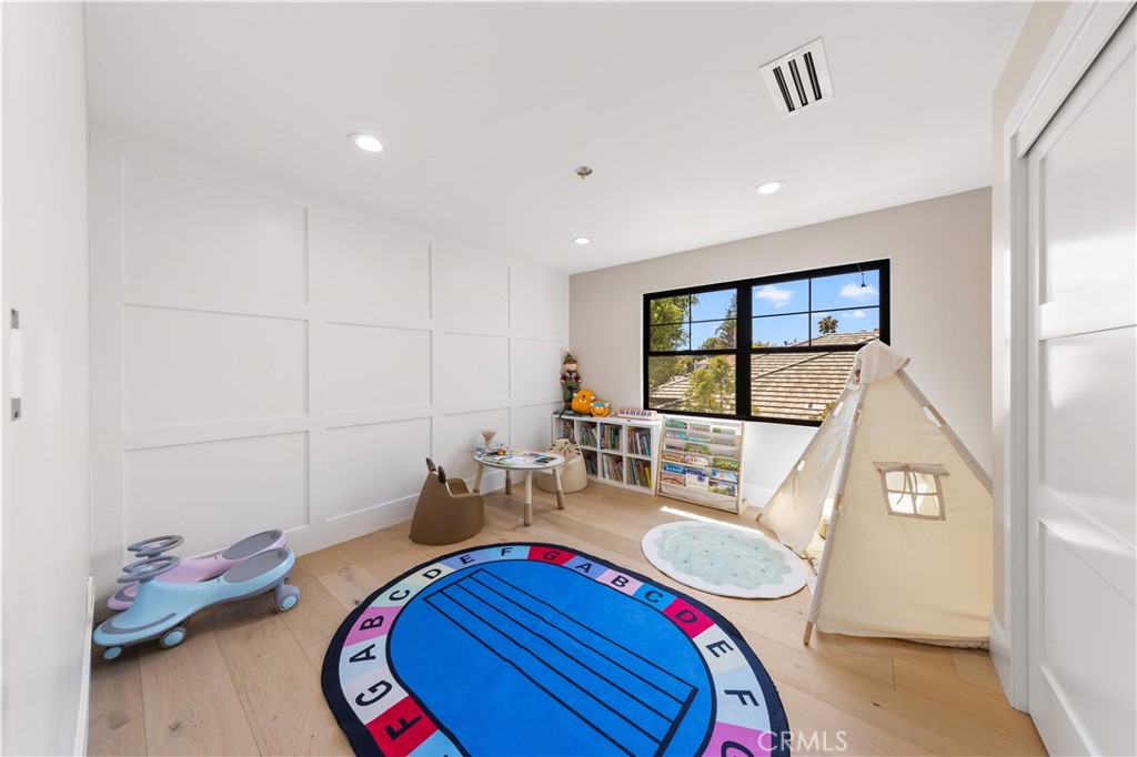 MLS #OC25214722 image #35