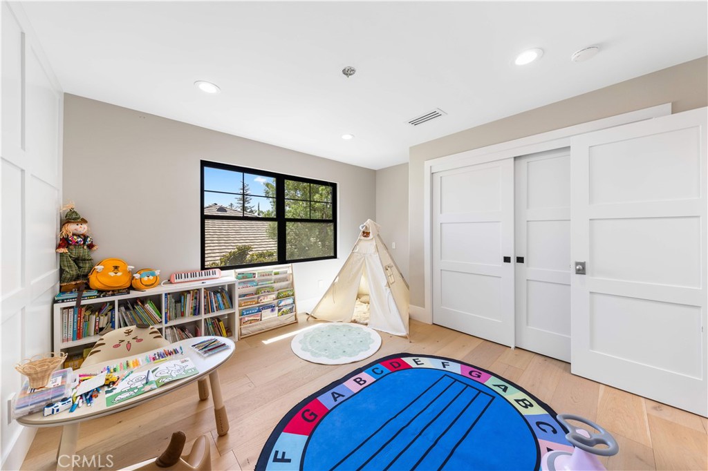 MLS #OC25214722 image #36