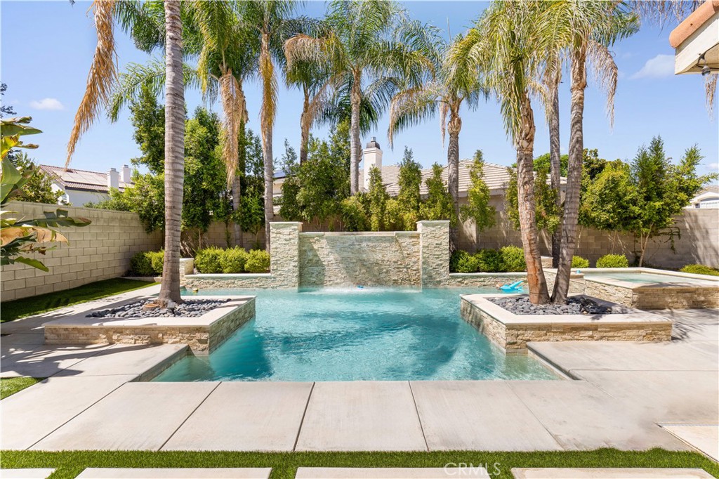 MLS #OC25214722 image #46