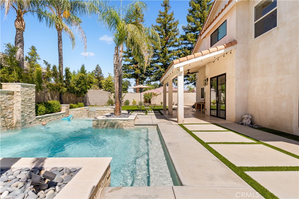 MLS #OC25214722 image #48