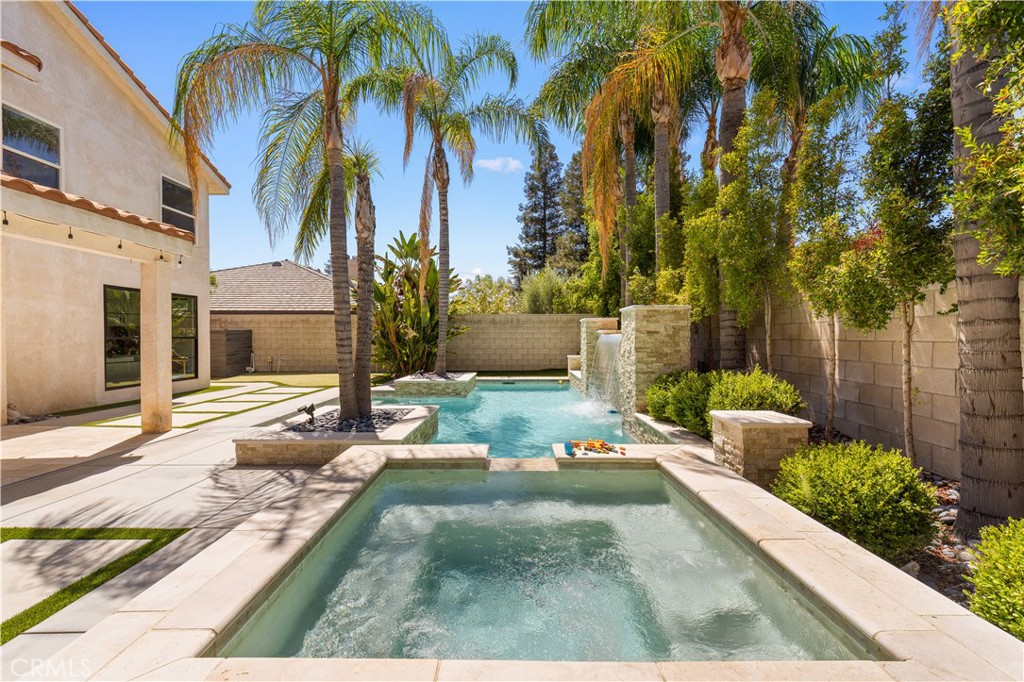 MLS #OC25214722 image #57