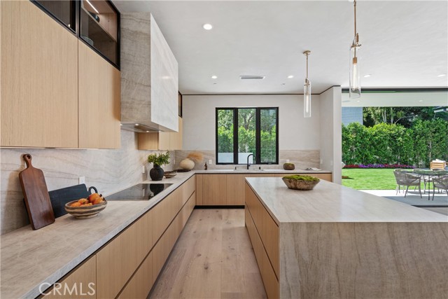 MLS #OC25214816 img 10