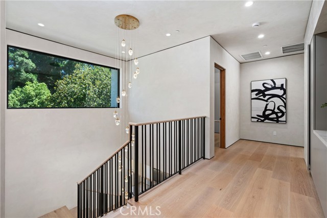 MLS #OC25214816 img 14