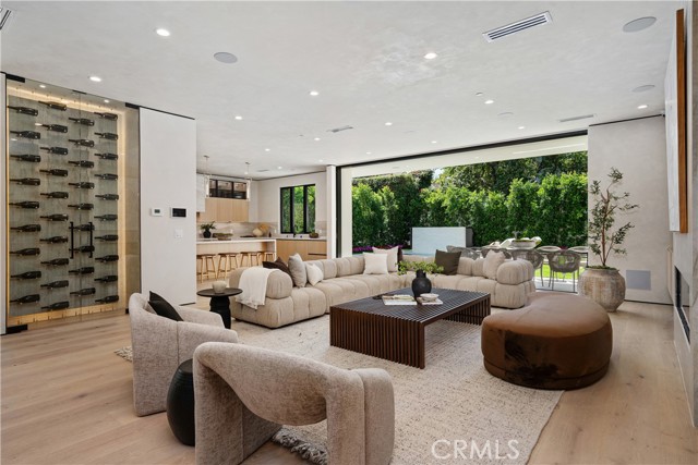 MLS #OC25214816 img 5