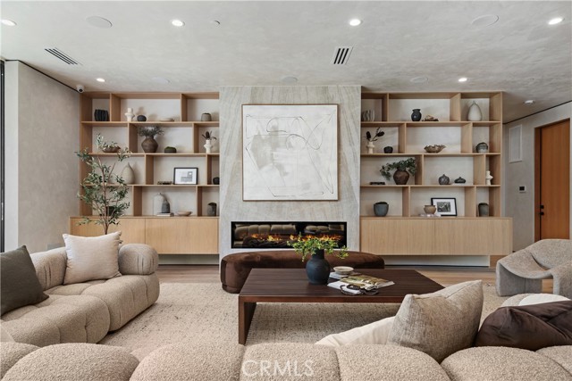 MLS #OC25214816 img 6