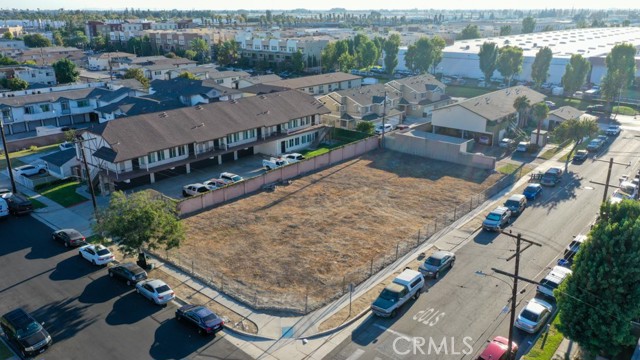 MLS #OC25214850 image #3