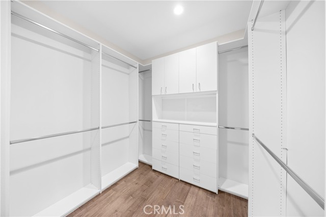 MLS #OC25215040 image #21