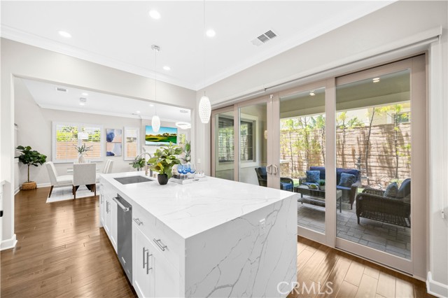 MLS #OC25215040 image #9