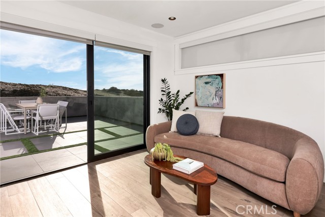 MLS #OC25215127 image #13