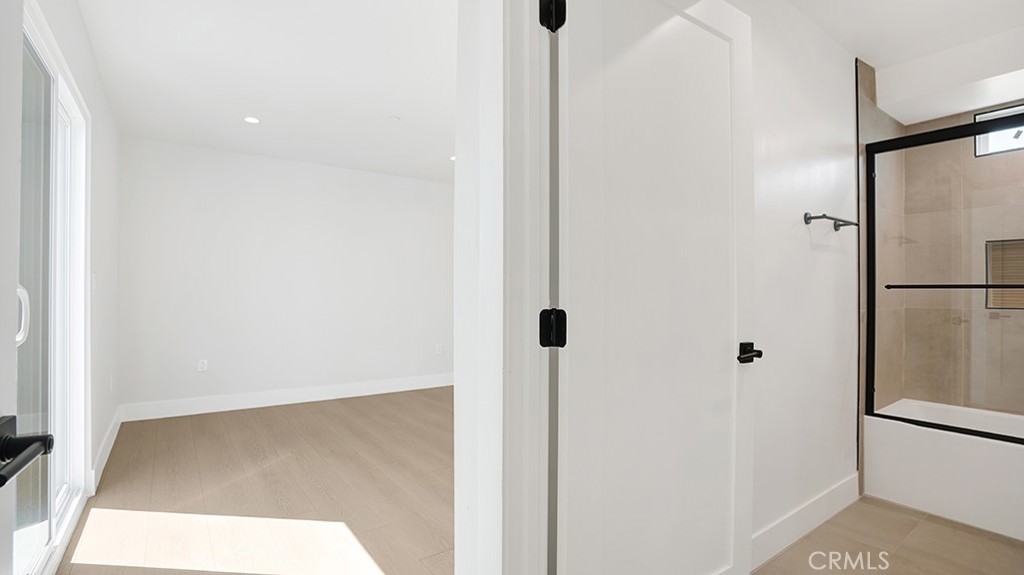 MLS #OC25215176 image #16