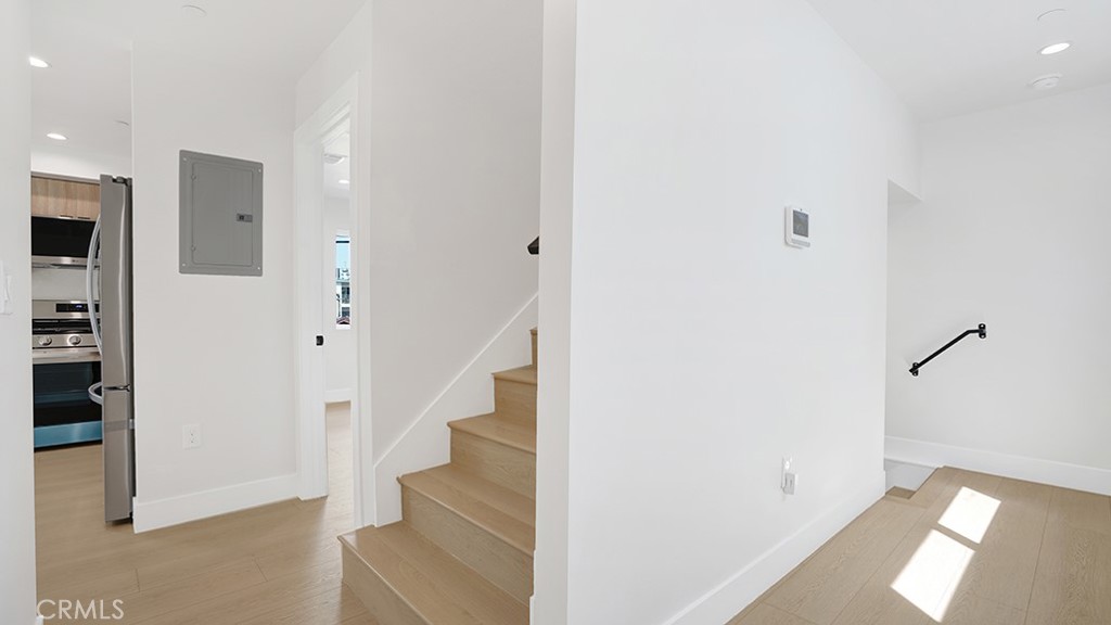 MLS #OC25215176 image #9