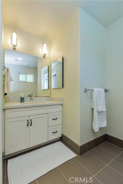 MLS #OC25215200 image #23