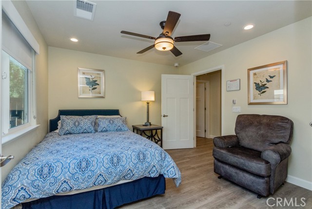 MLS #OC25215200 image #32