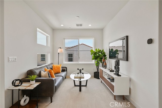 MLS #OC25215245 image #13