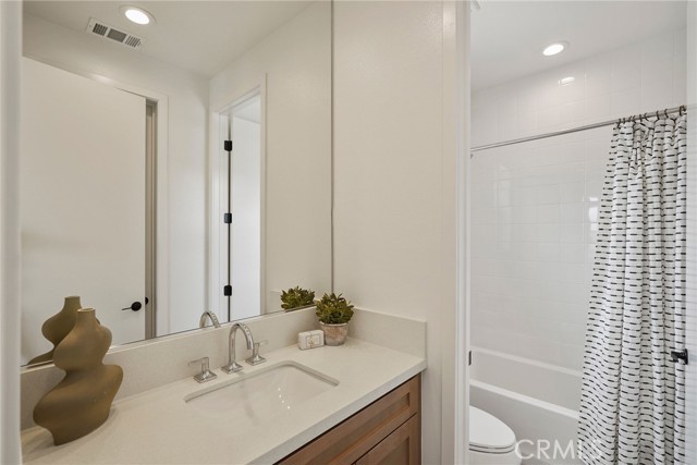 MLS #OC25215245 image #18