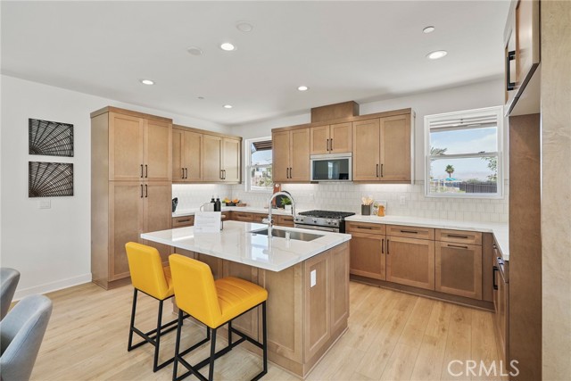 MLS #OC25215245 image #8