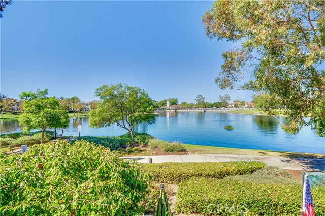 MLS #OC25215315 image #1