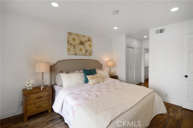 MLS #OC25215315 image #12