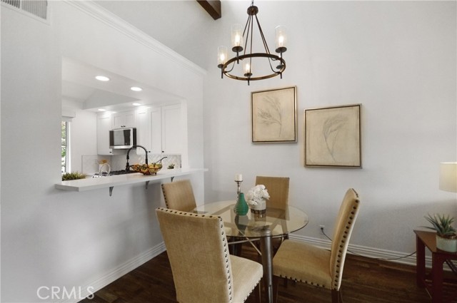 MLS #OC25215315 image #5