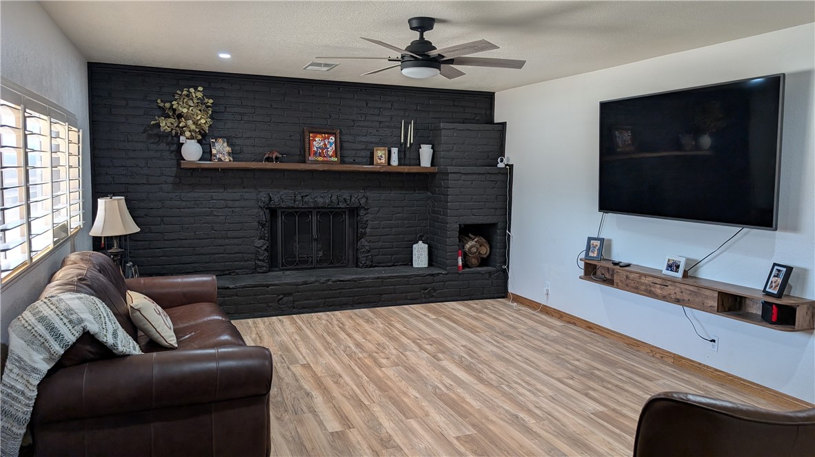 MLS #OC25215334 image #5