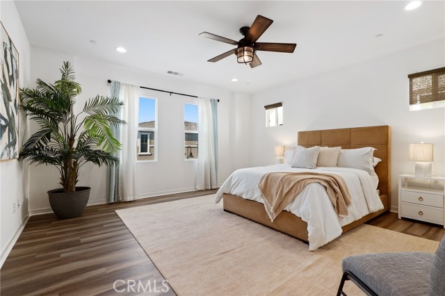 MLS #OC25215351 image #22