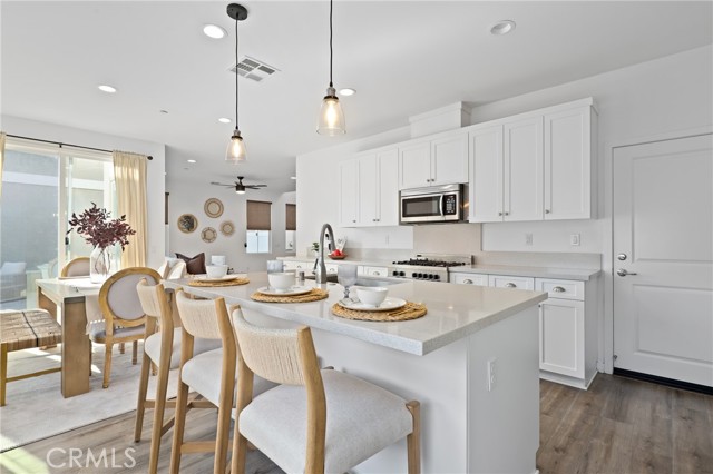 MLS #OC25215351 image #9