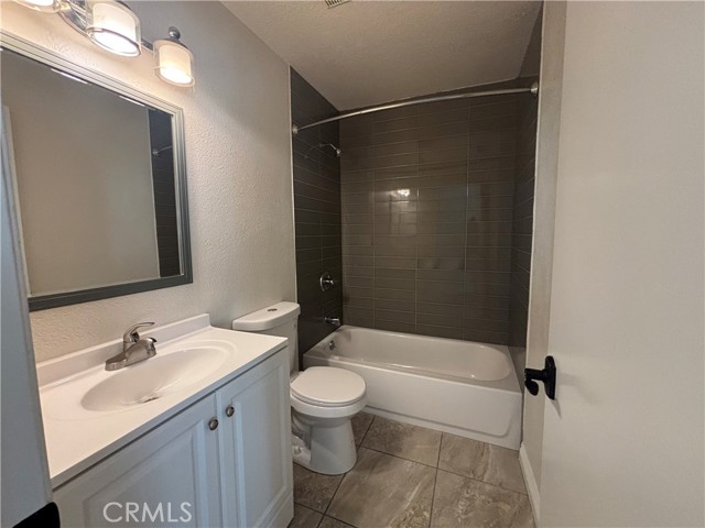 MLS #OC25215514 image #10