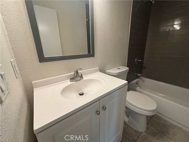 MLS #OC25215514 image #14