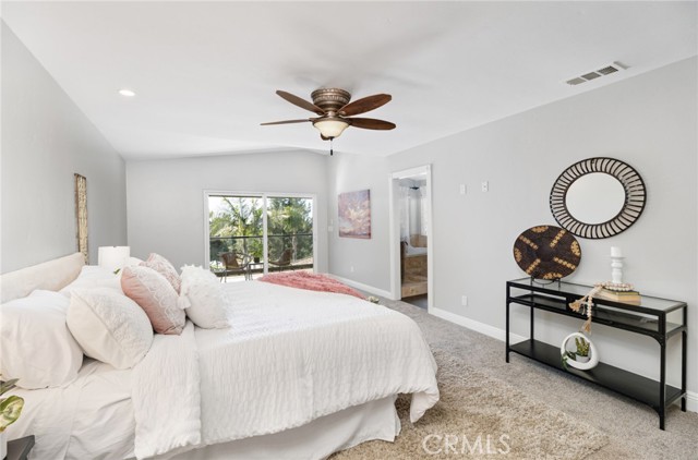 MLS #OC25215520 image #37