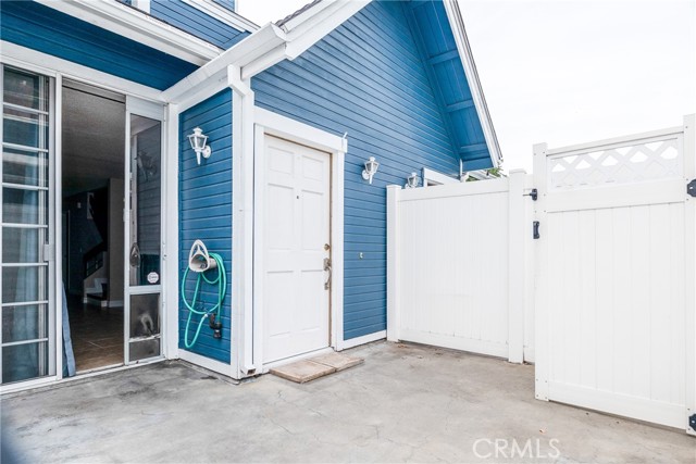 MLS #OC25215604 image #2