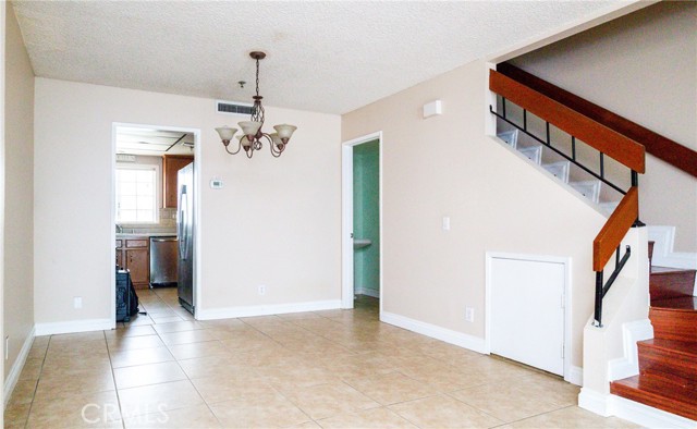 MLS #OC25215604 image #7