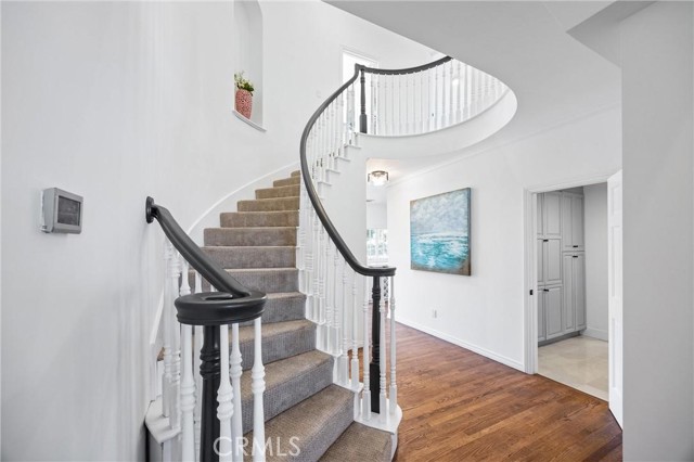 MLS #OC25215826 image #33