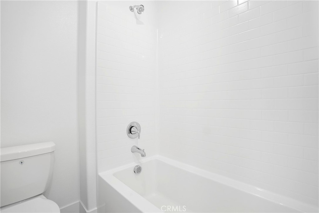 MLS #OC25215922 image #11