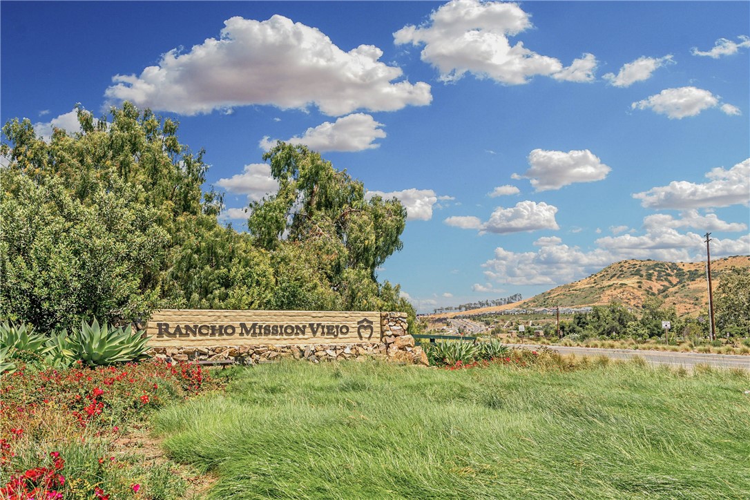 MLS #OC25215922 image #27